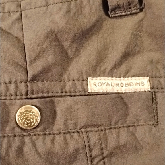 ROYAL ROBBINS Woman's Standard Fit Black Roll up Snap Capris, Size: 14 - Picture 12 of 13